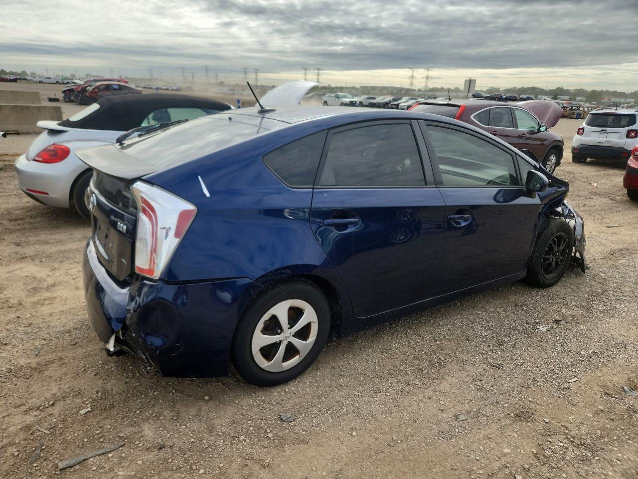 2013 Toyota Prius Three - Image 3