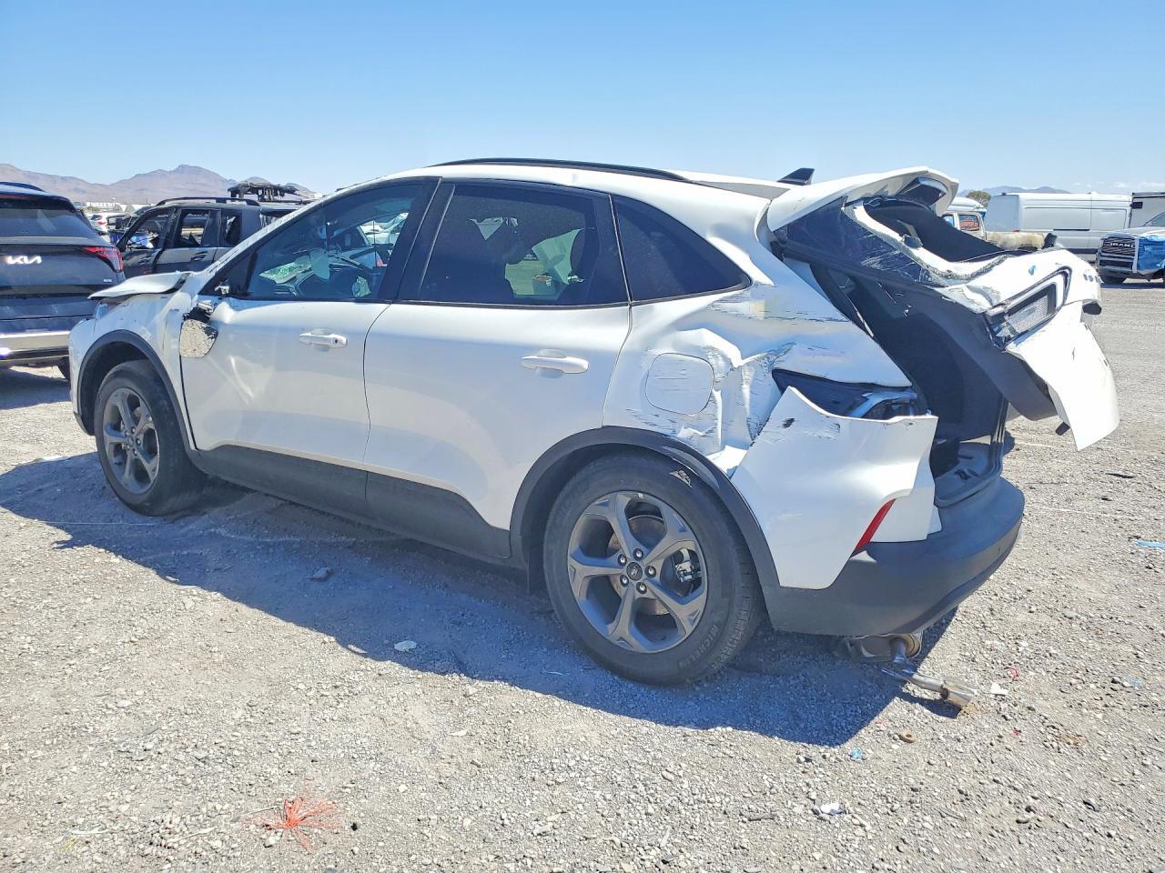 2026 Ford Escape St Line - Фото 2