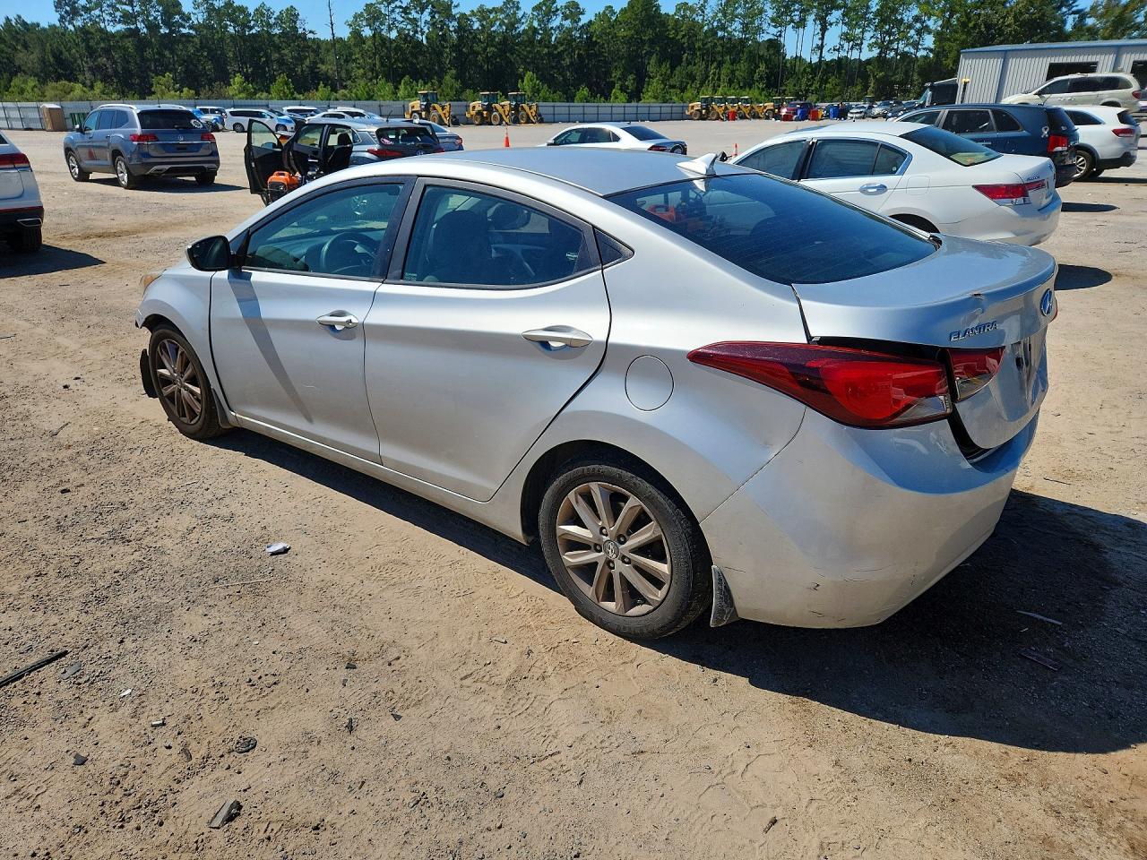 2014 Hyundai Elantra Se - Фото 2