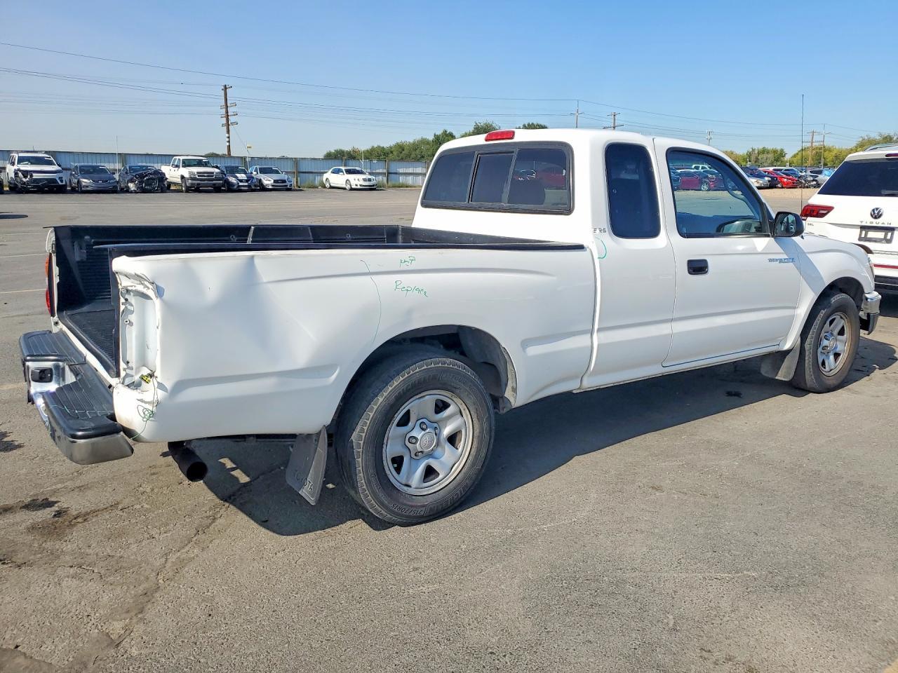 2002 Toyota Tacoma - Image 3