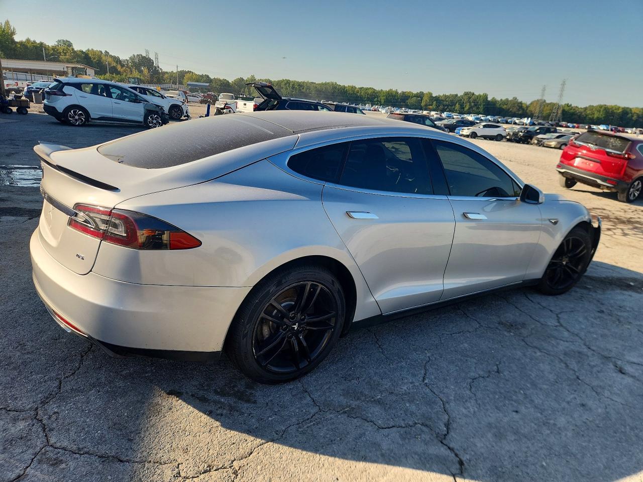 2013 Tesla Model 3 - Image 3
