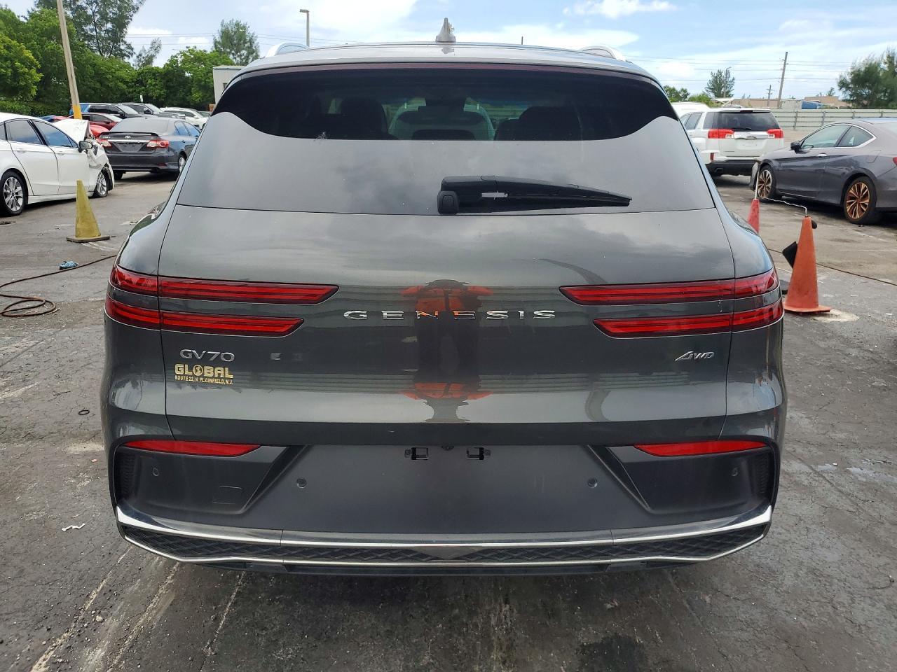 2026 Genesis Gv70 Advanced - Image 6