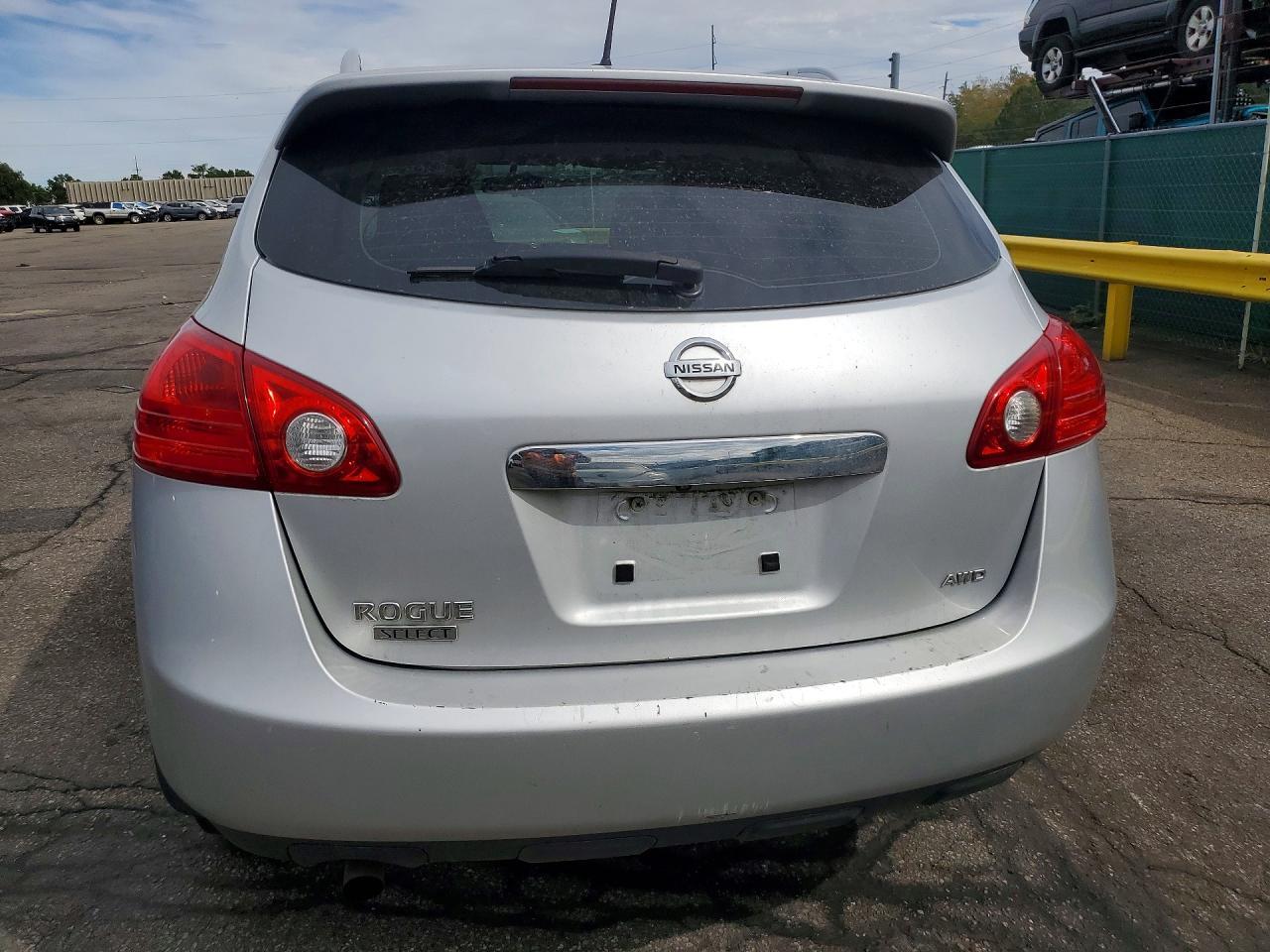 2014 Nissan Rogue Select S - Image 6