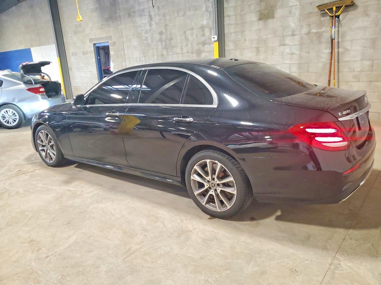 2018 Mercedes-Benz E 400 4Matic - Image 2