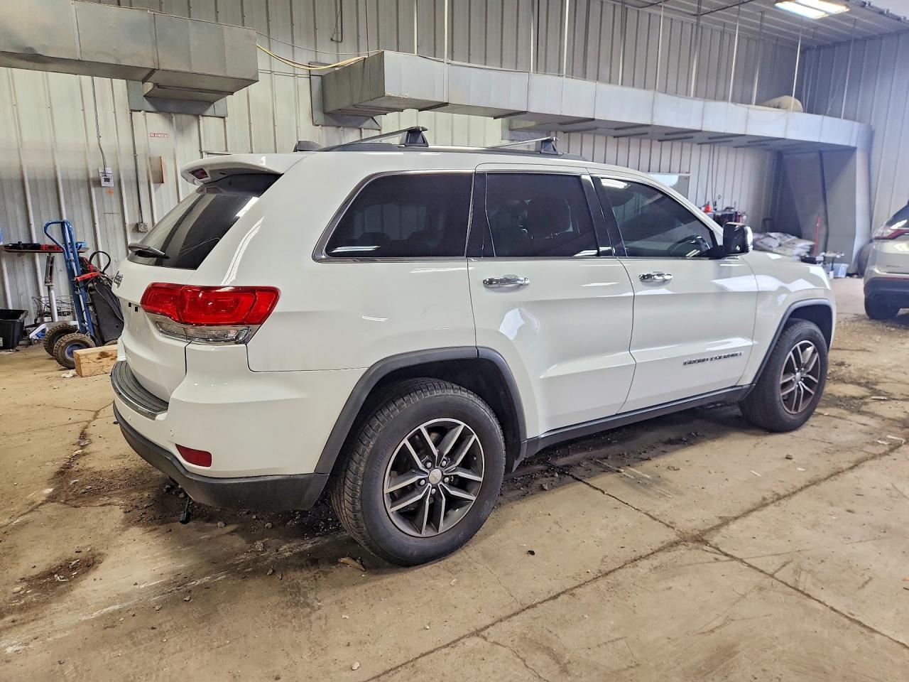 2017 Jeep Grand Cherokee Limited - Image 3