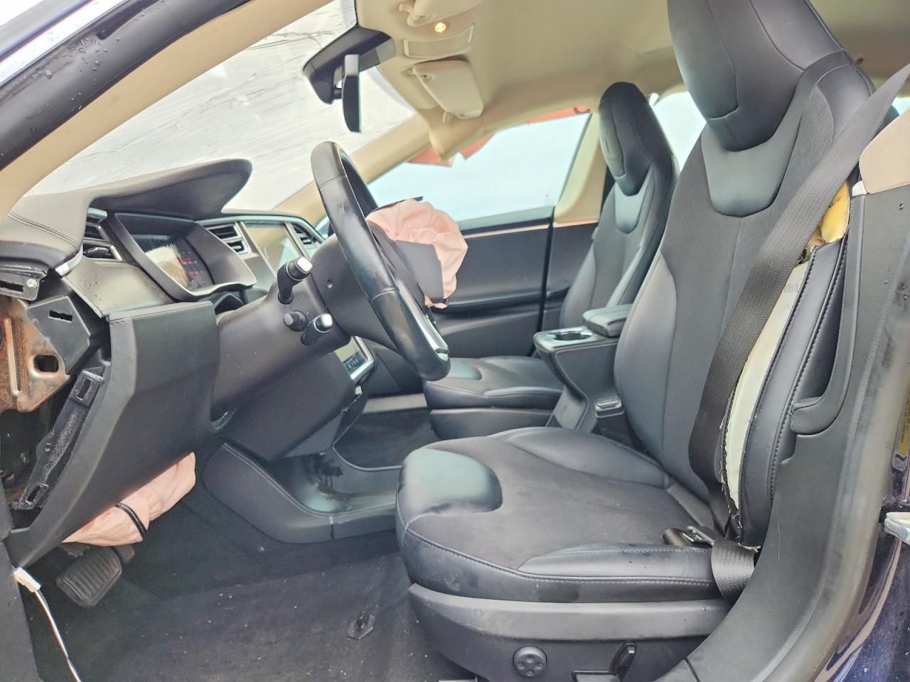 2015 Tesla Model S 85D - Image 7