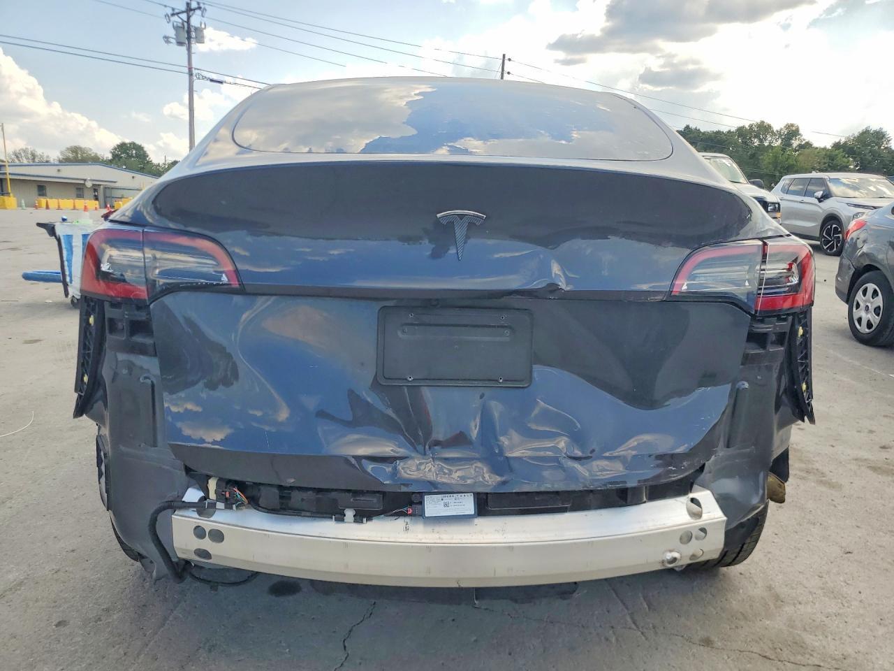 2024 Tesla Tesla - Фото 6