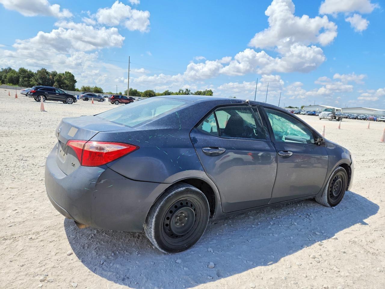 2017 Toyota Corolla Le - Фото 3