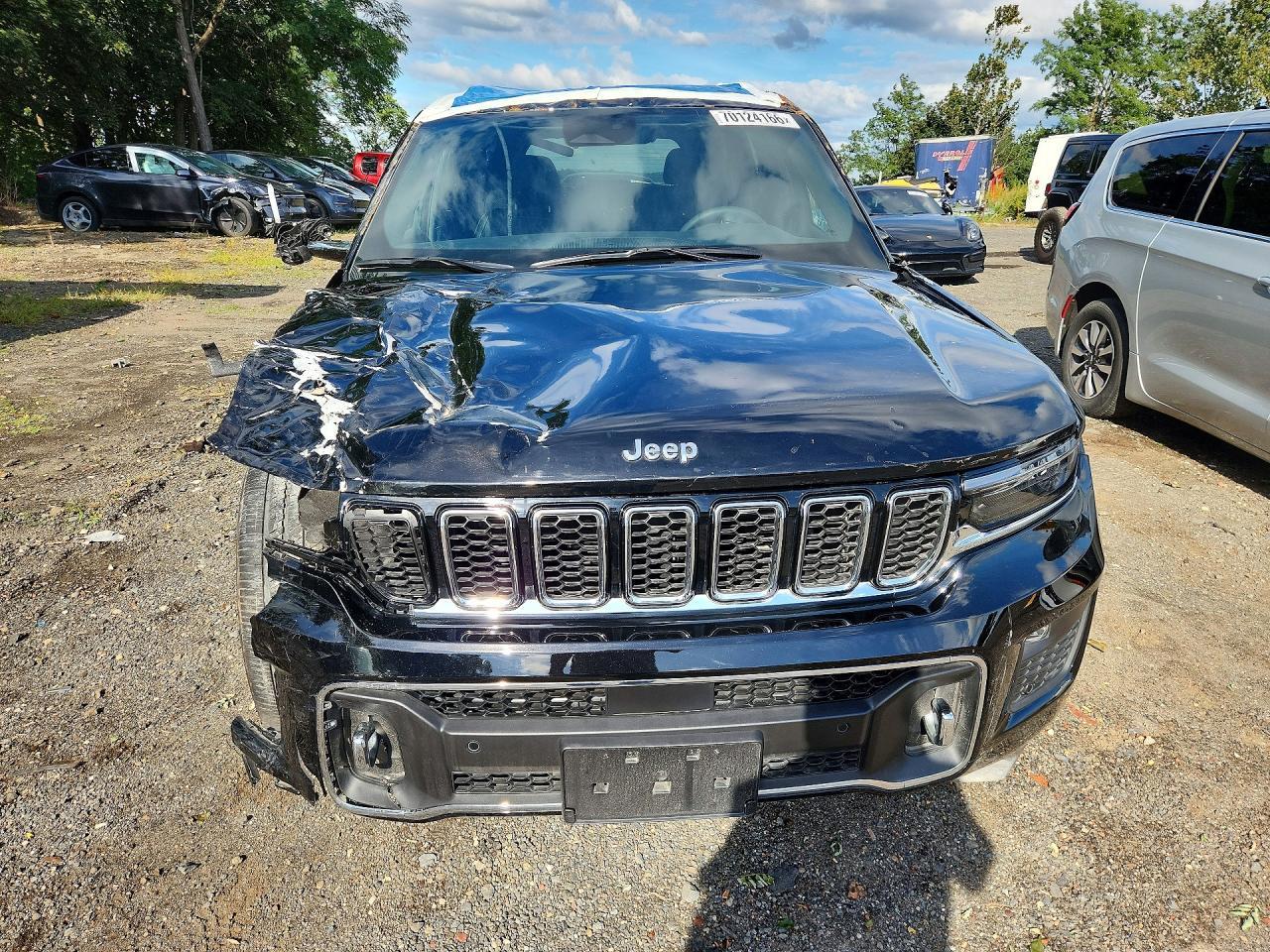2023 Jeep Grand Cherokee Overland - Фото 5