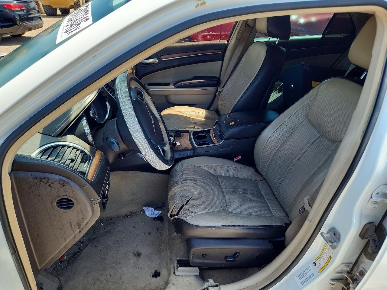2012 Chrysler 300 Limited - Image 7