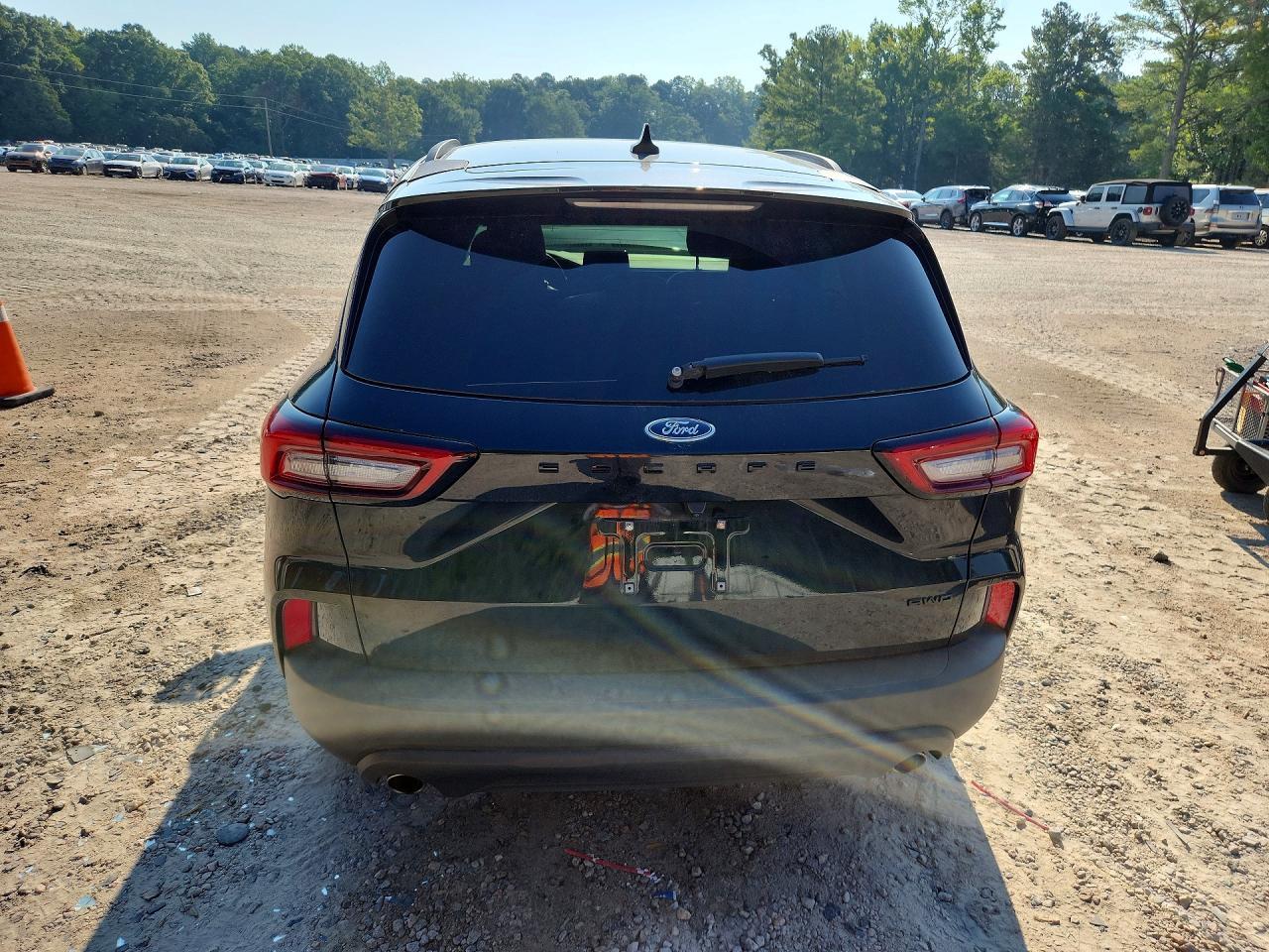 2025 Ford Escape St Line - Image 6