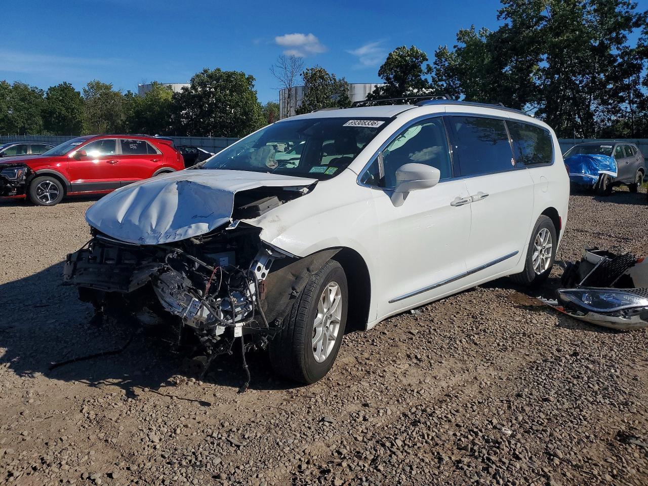 2020 Chrysler Pacifica Touring L