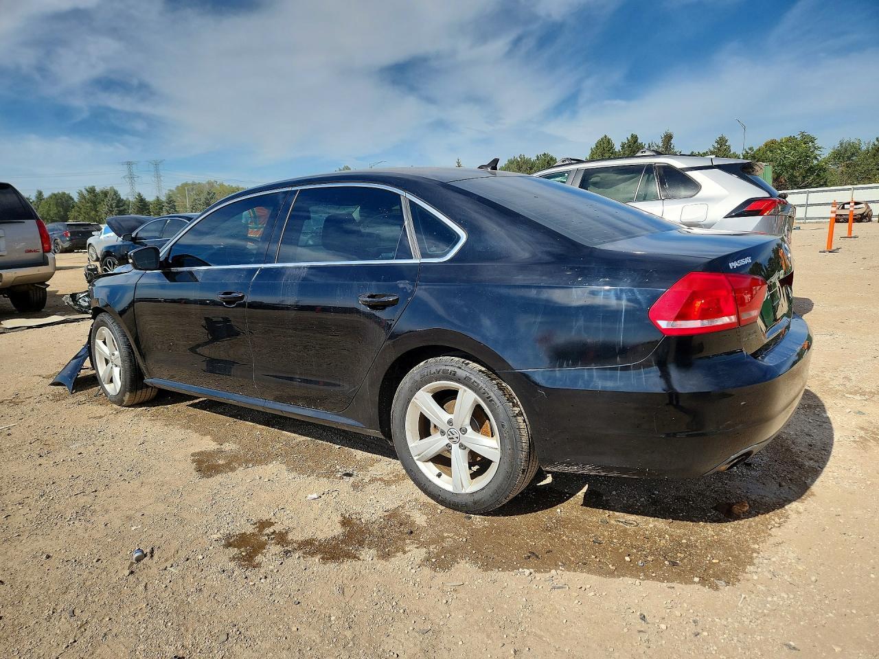 2013 Volkswagen Passat Se - Image 2
