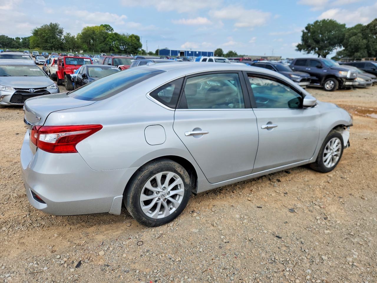 2019 Nissan Sentra Sv - Image 3