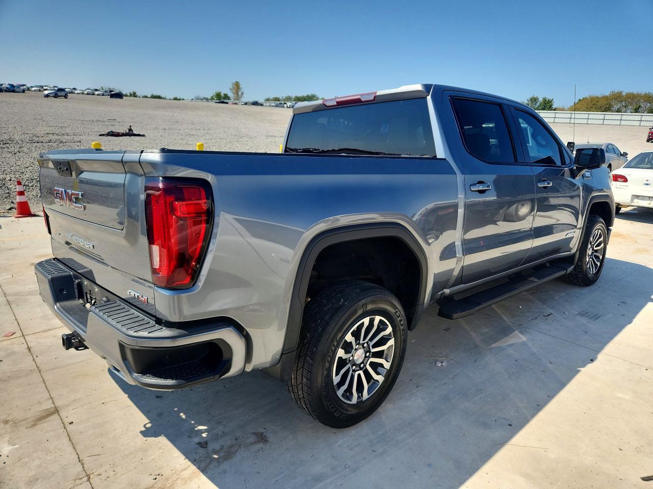 2021 GMC Sierra K1500 At4 - Image 3