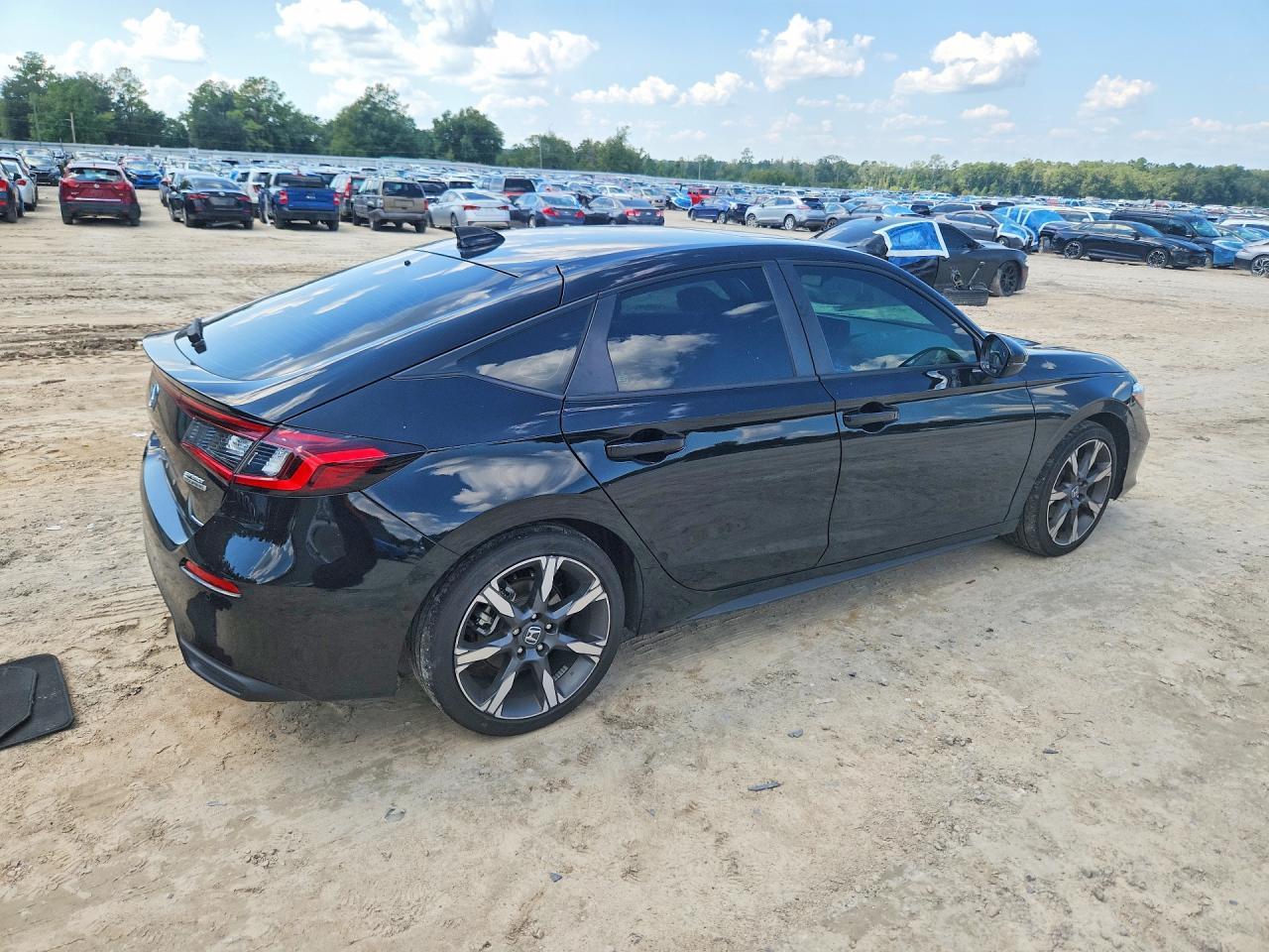 2025 Honda Civic Sport Touring - Image 3