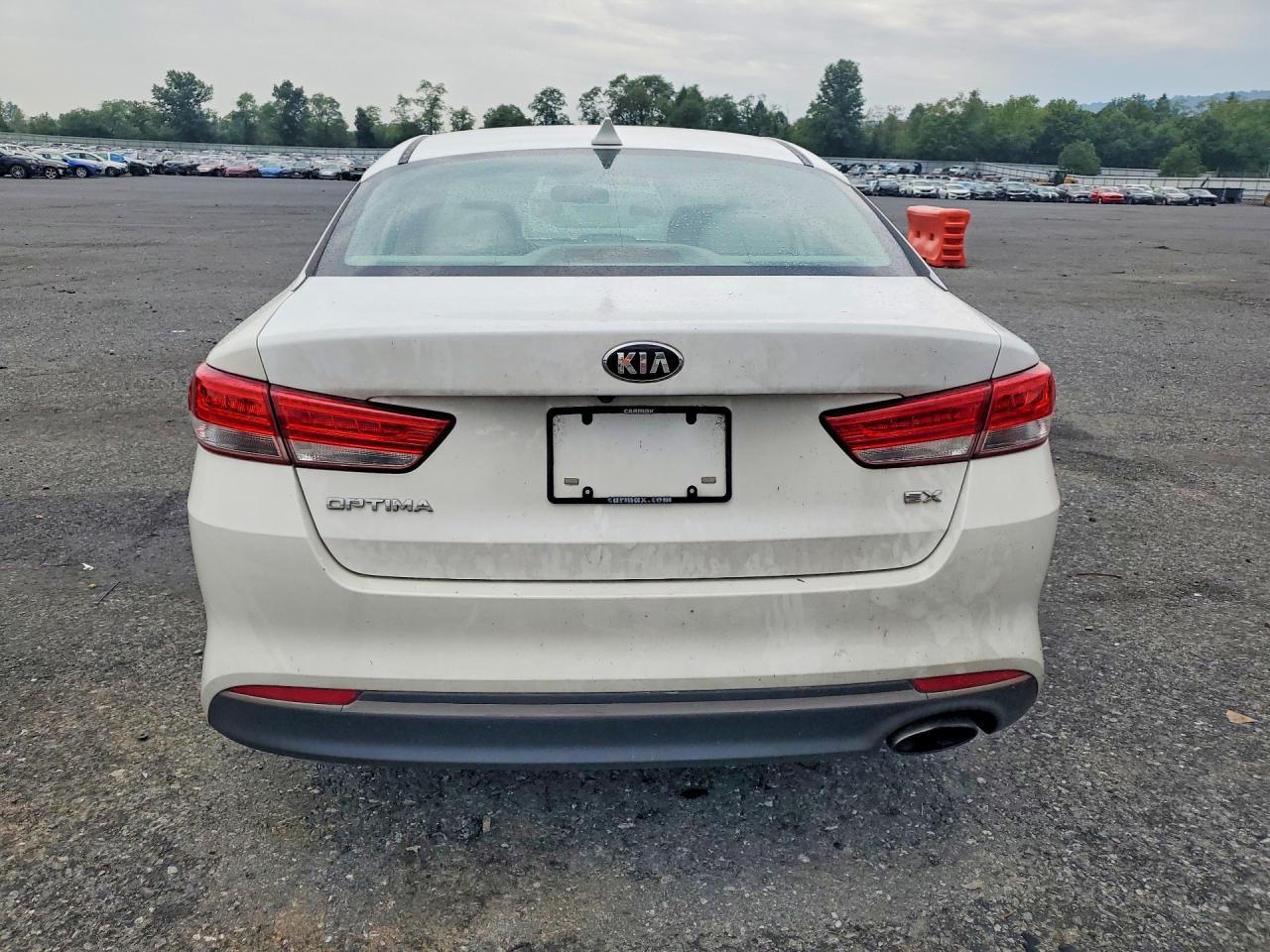 2016 Kia Optima Ex - Image 6