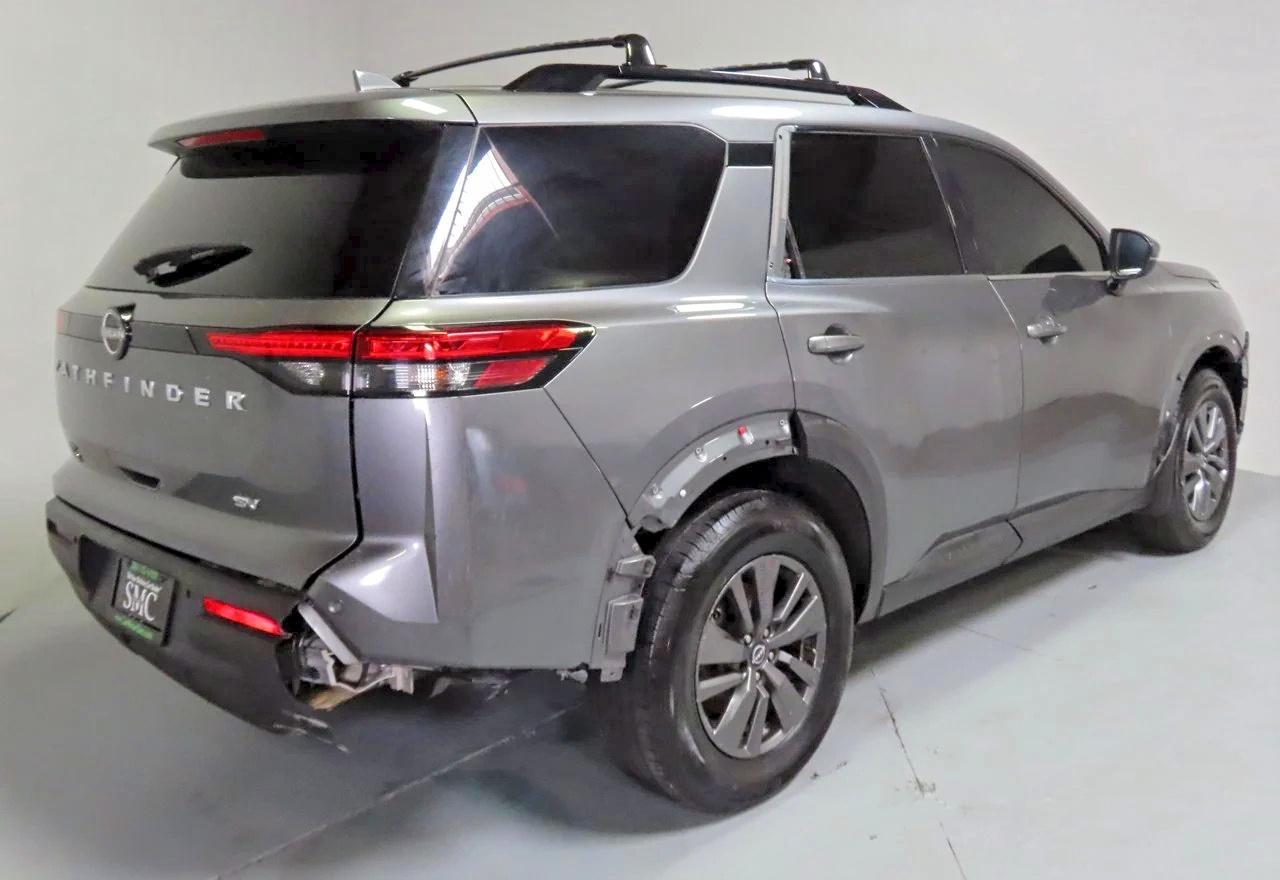2022 Nissan Pathfinder Sv - Image 3