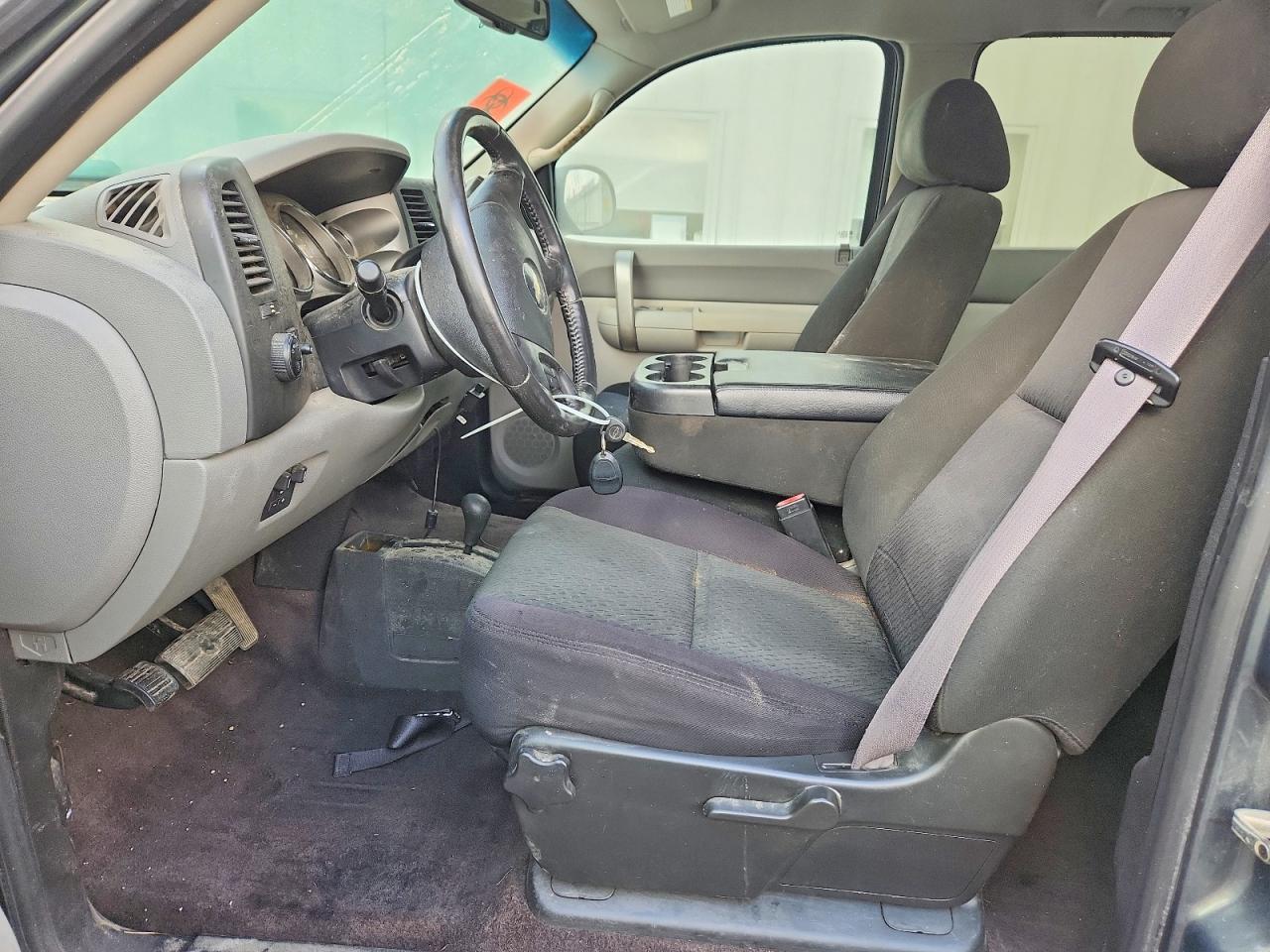 2011 Chevrolet Silverado K2500 Heavy Duty - Фото 7