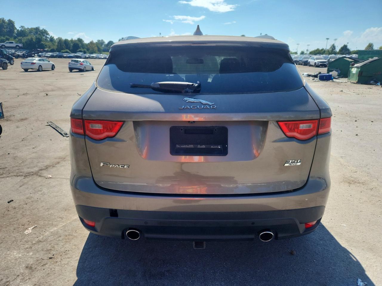 2017 Jaguar F-Pace R - Sport - Фото 6