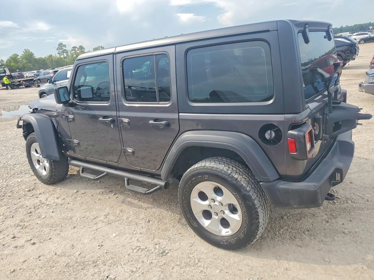 2026 Jeep Wrangler Sport - Фото 2