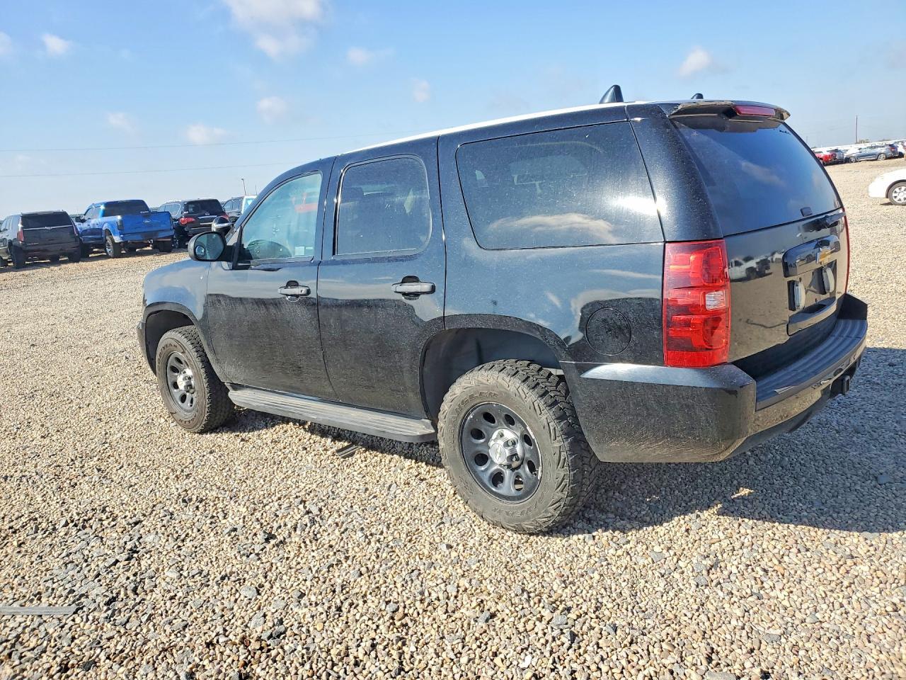 2014 Chevrolet Tahoe Special - Фото 2