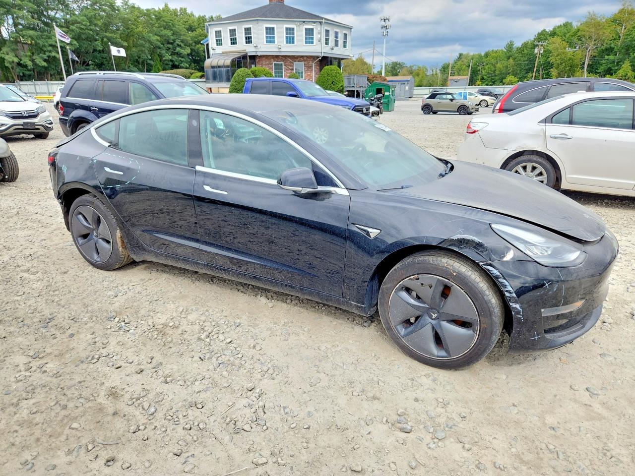 2019 Tesla Model 3 - Image 4