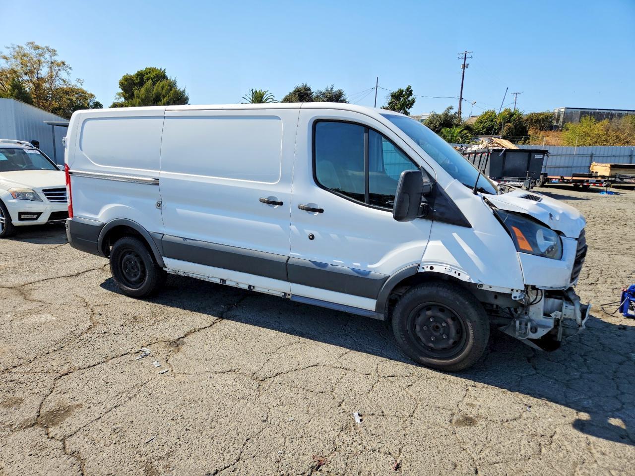 2017 Ford Transit T-150 - Фото 4