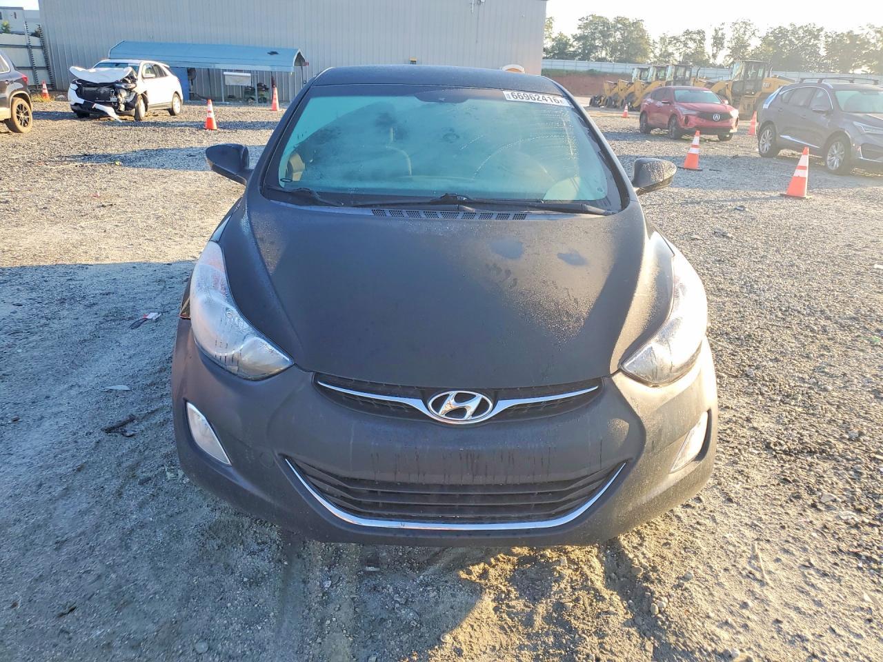 2013 Hyundai Elantra Gls - Image 5