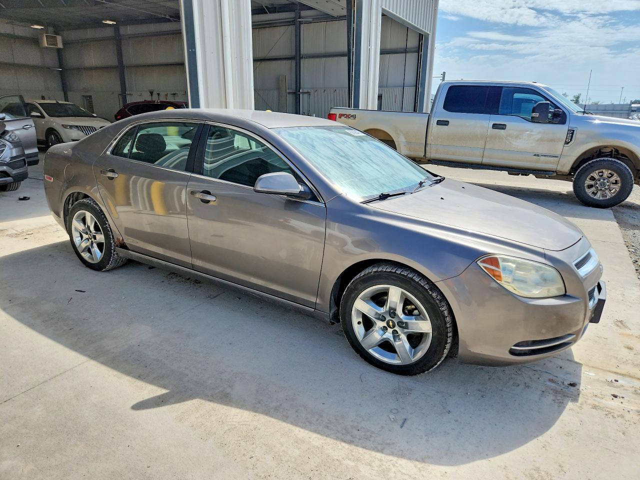 2010 Chevrolet Malibu 1Lt - Фото 4