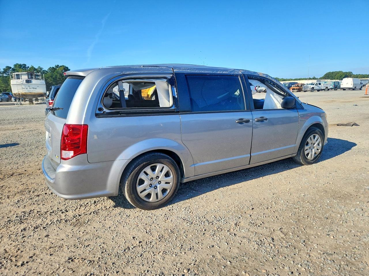 2019 Dodge Grand Caravan Se - Image 3
