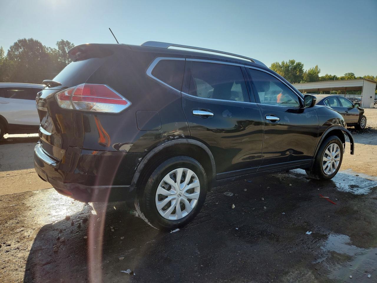 2016 Nissan Rogue S - Фото 3