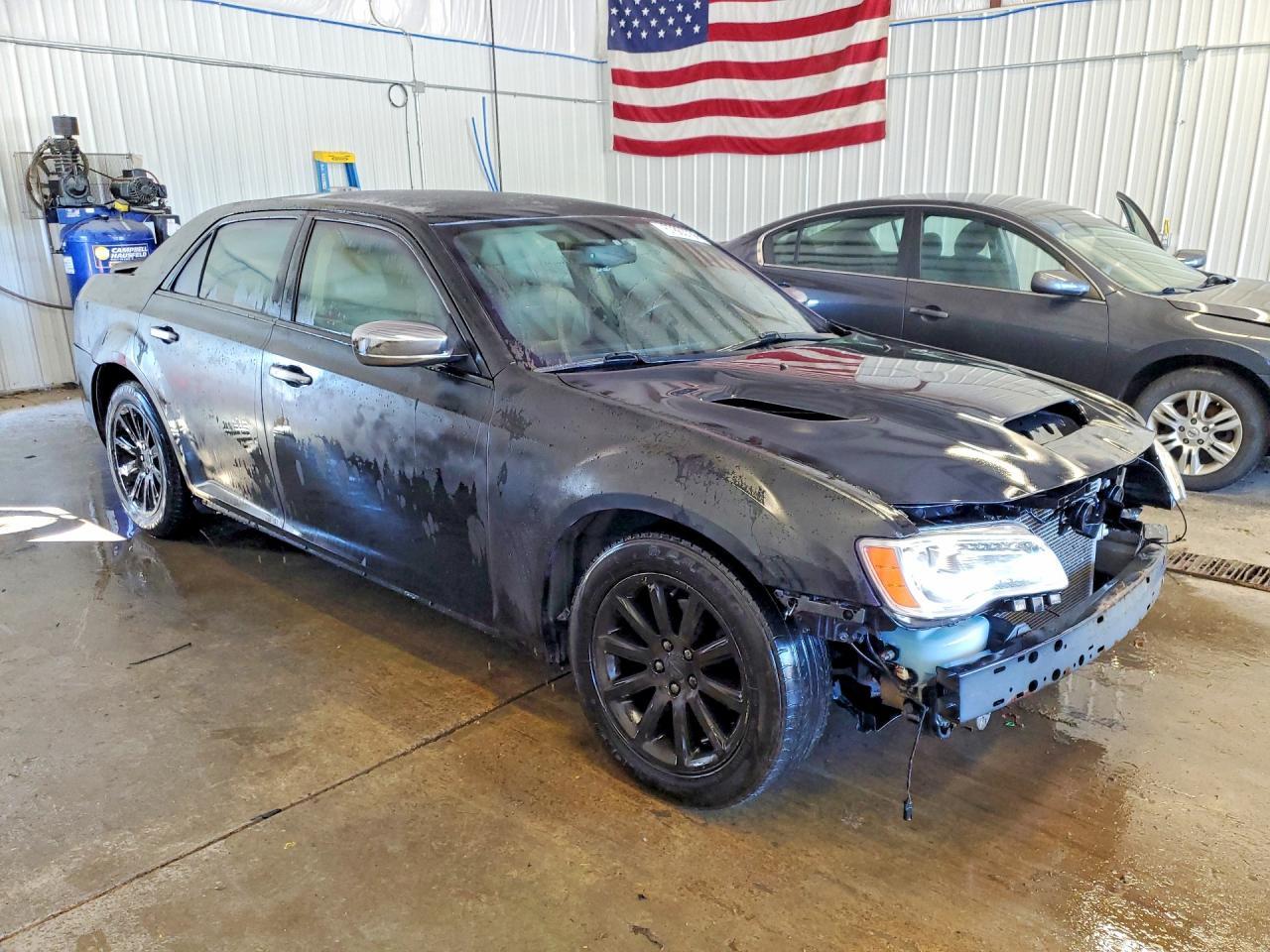 2012 Chrysler 300 Limited - Image 4
