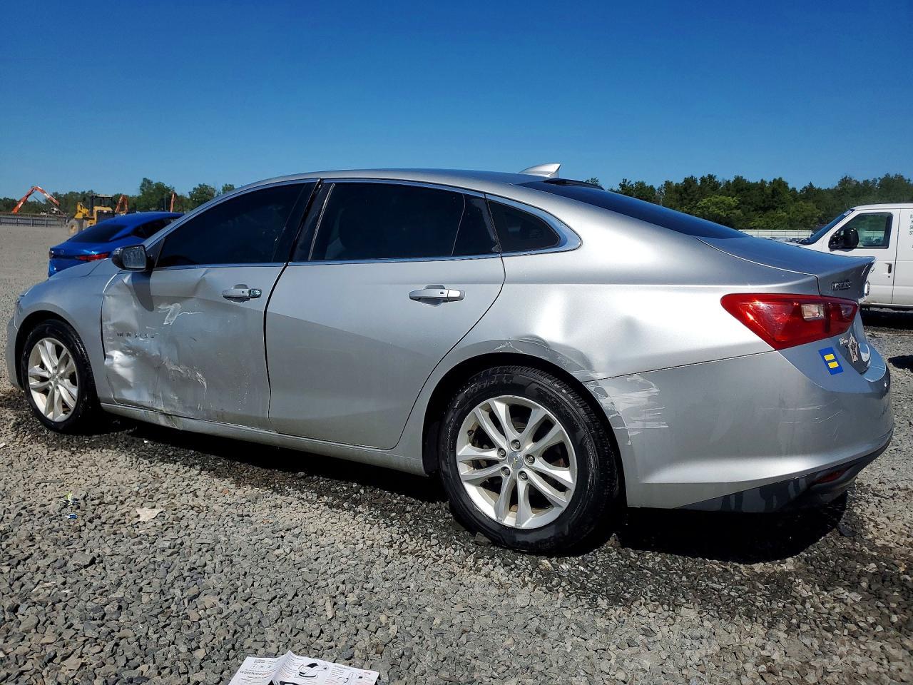 2016 Chevrolet Malibu Lt - Image 2