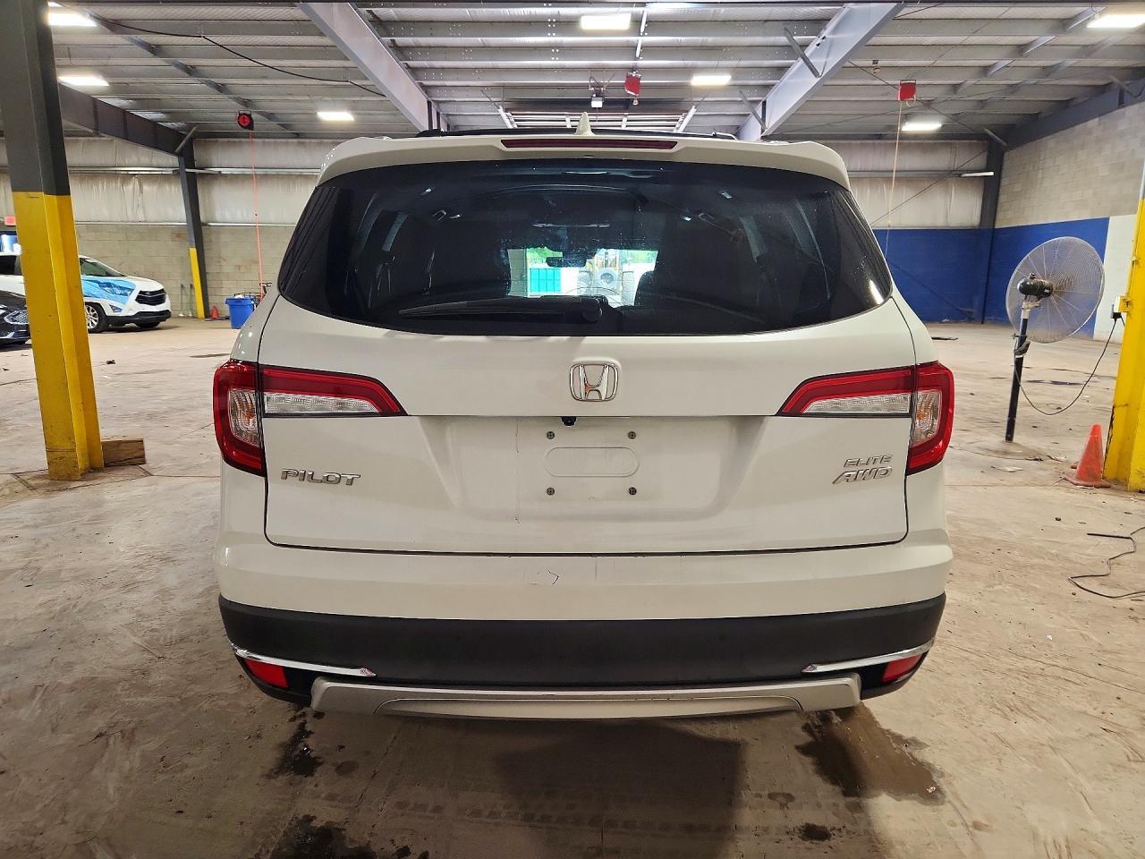 2022 Honda Pilot Elite - Image 6