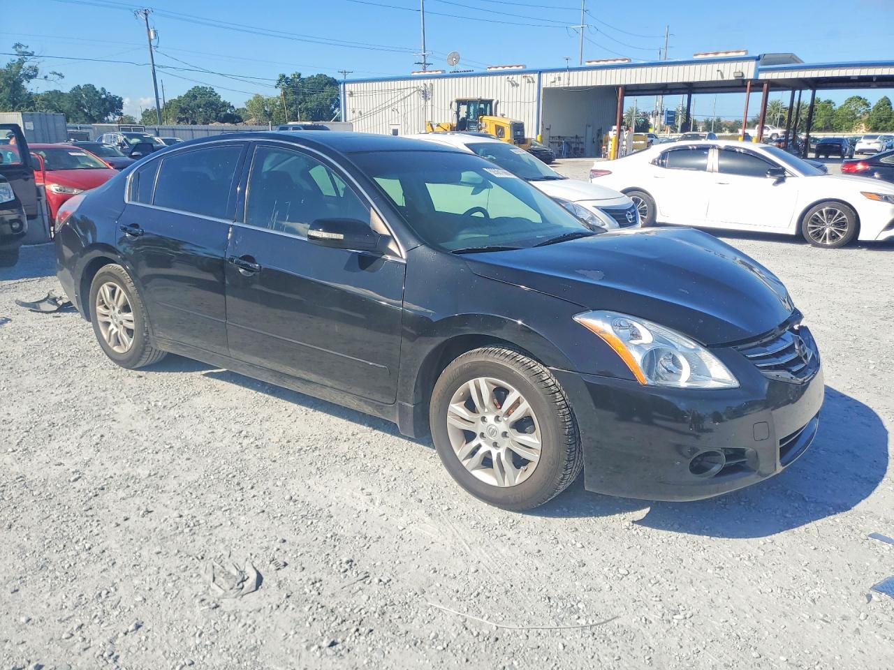 2011 Nissan Altima 2.5 - Image 4