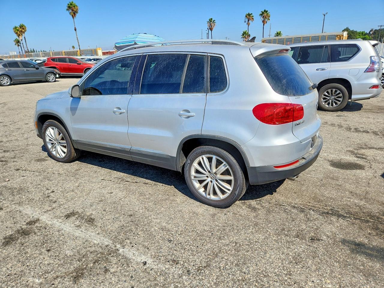 2012 Volkswagen Tiguan S - Image 2
