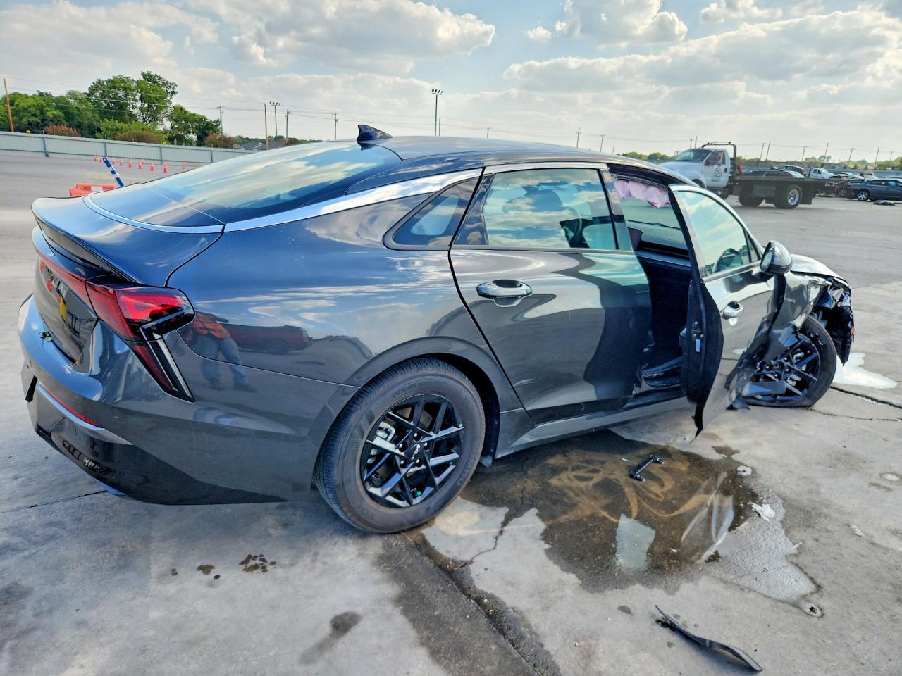 2026 Kia K5 Lxs - Image 3