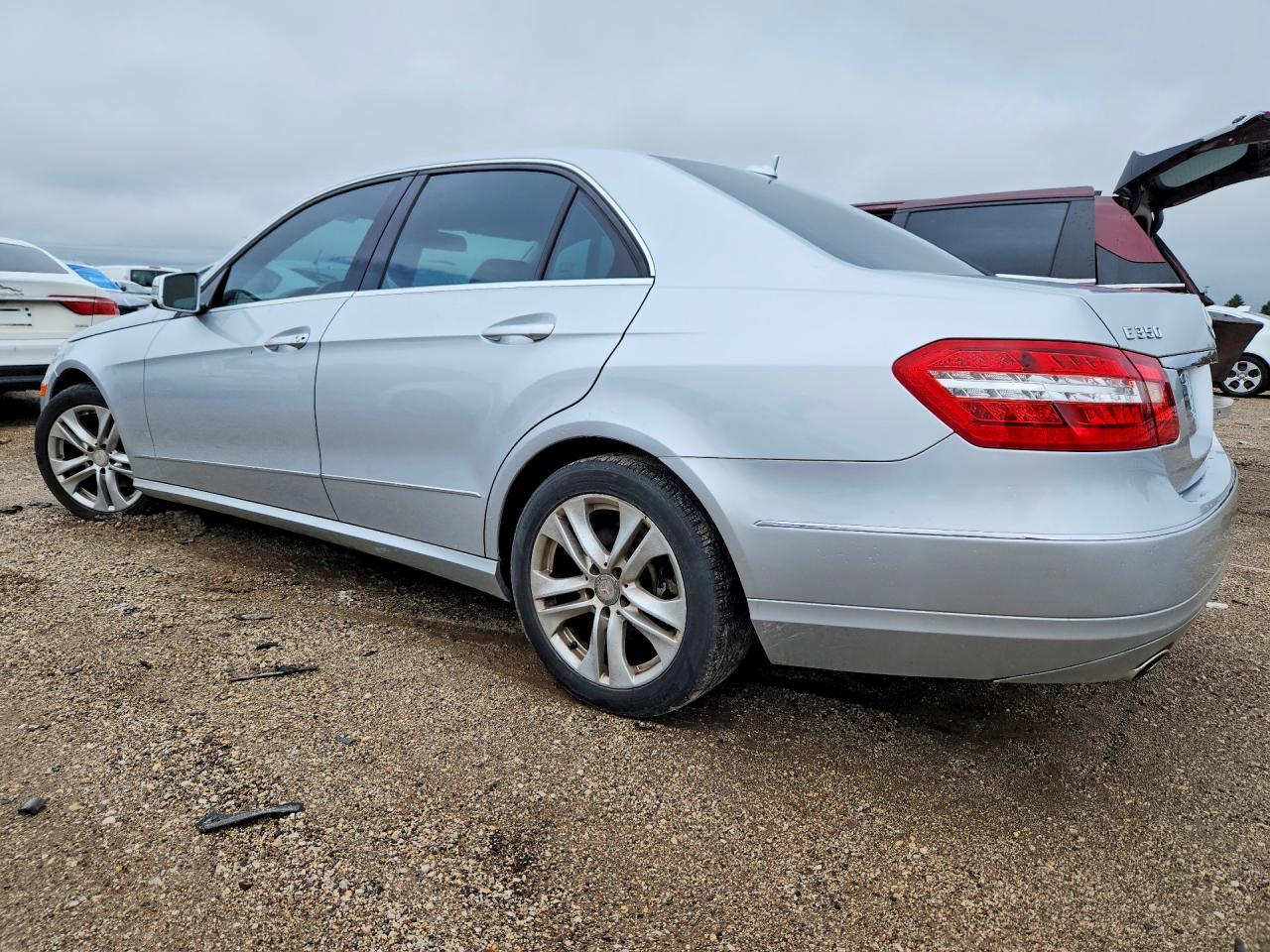 2010 Mercedes-Benz E 350 4Matic - Фото 2