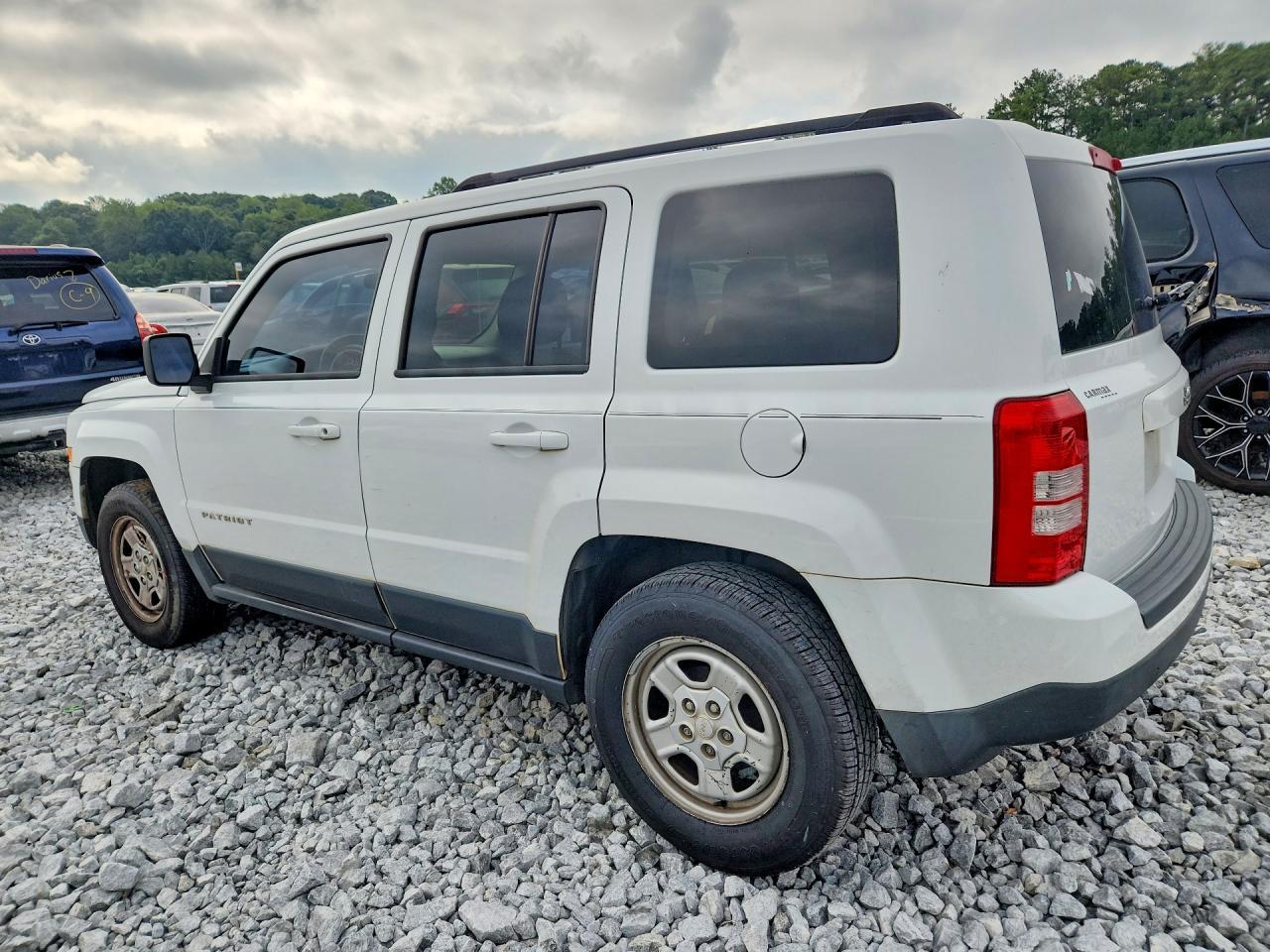 2015 Jeep Patriot Sport - Фото 2