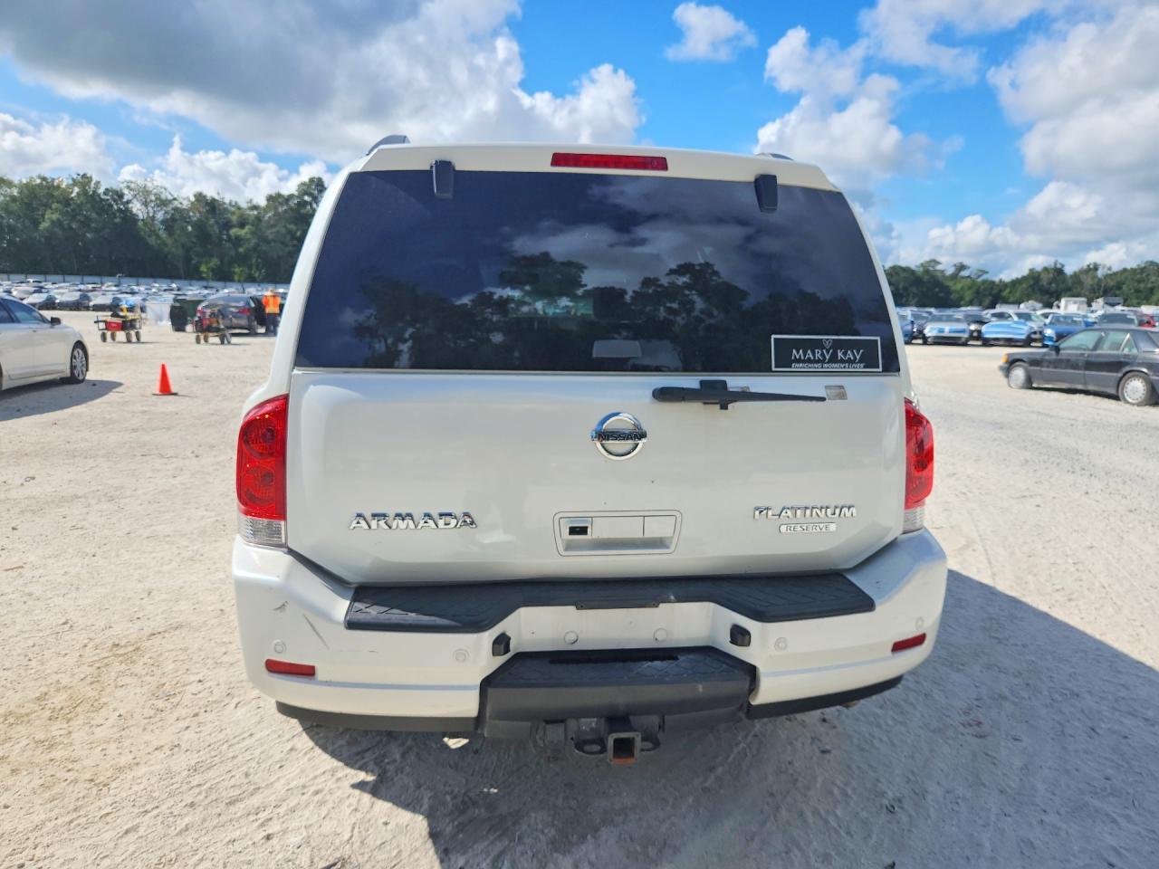2014 Nissan Armada Sv - Фото 6