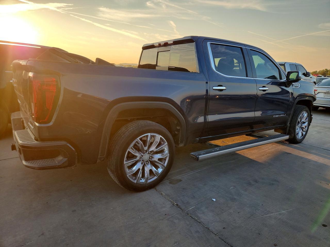 2022 GMC Sierra K1500 Denali - Фото 3