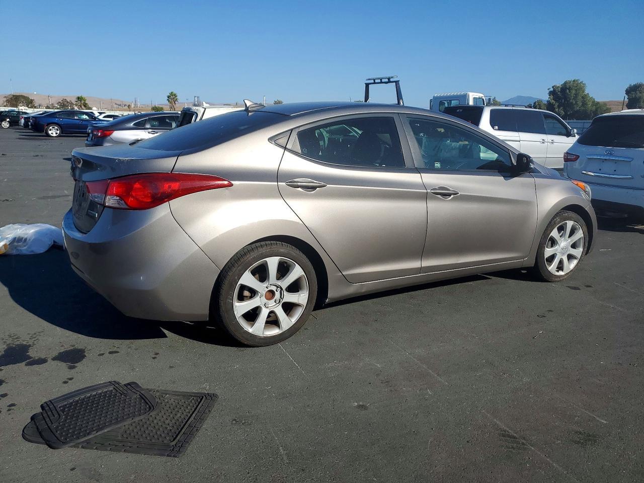 2012 Hyundai Elantra Limited - Фото 3