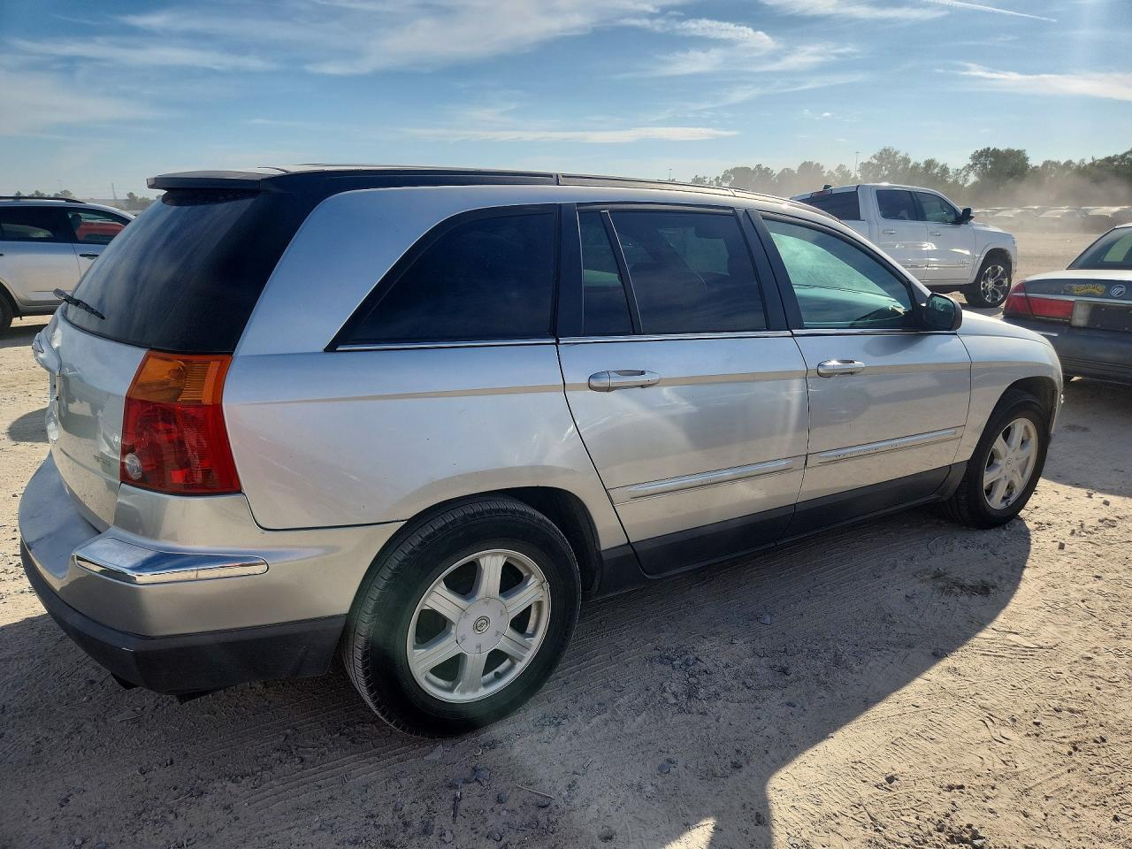 2005 Chrysler Pacifica Touring - Фото 3