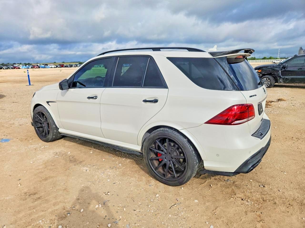 2016 Mercedes-Benz Gle 63 Amg-S 4Matic - Фото 2