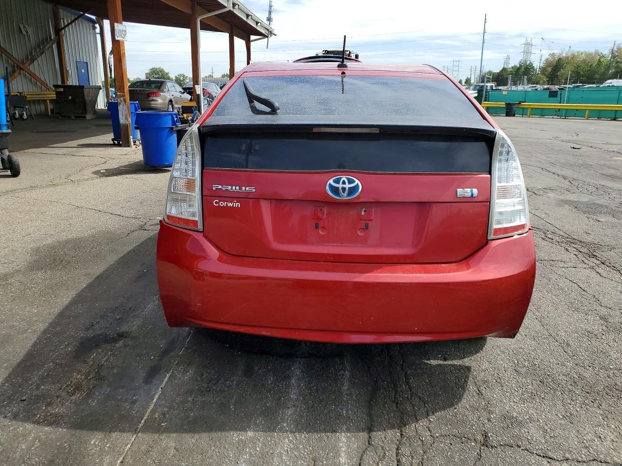 2011 Toyota Prius Two - Image 6