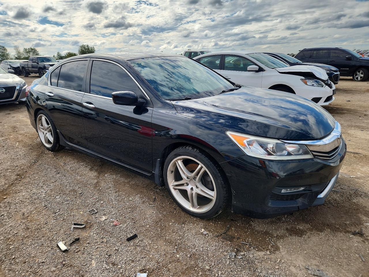 2016 Honda Accord Sport - Image 4