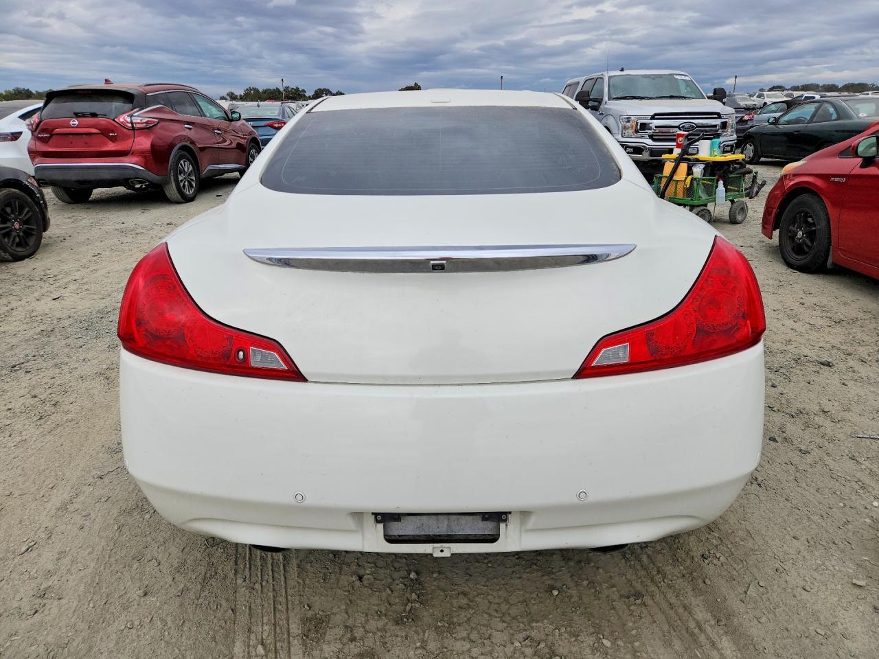 2011 Infiniti G37 Coupe Base - Фото 6