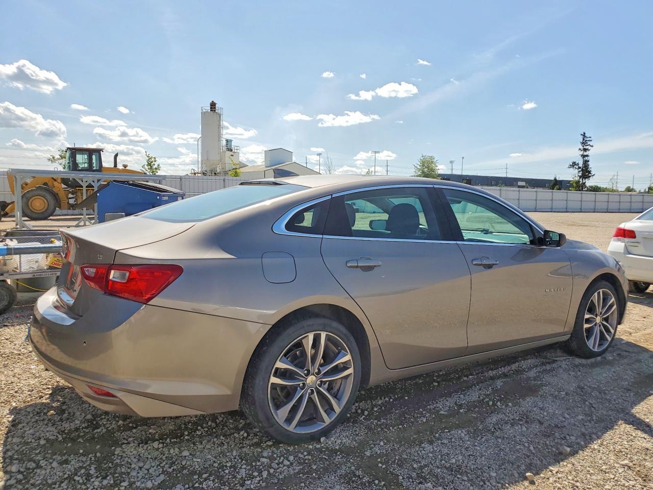 2023 Chevrolet Malibu Lt - Фото 3