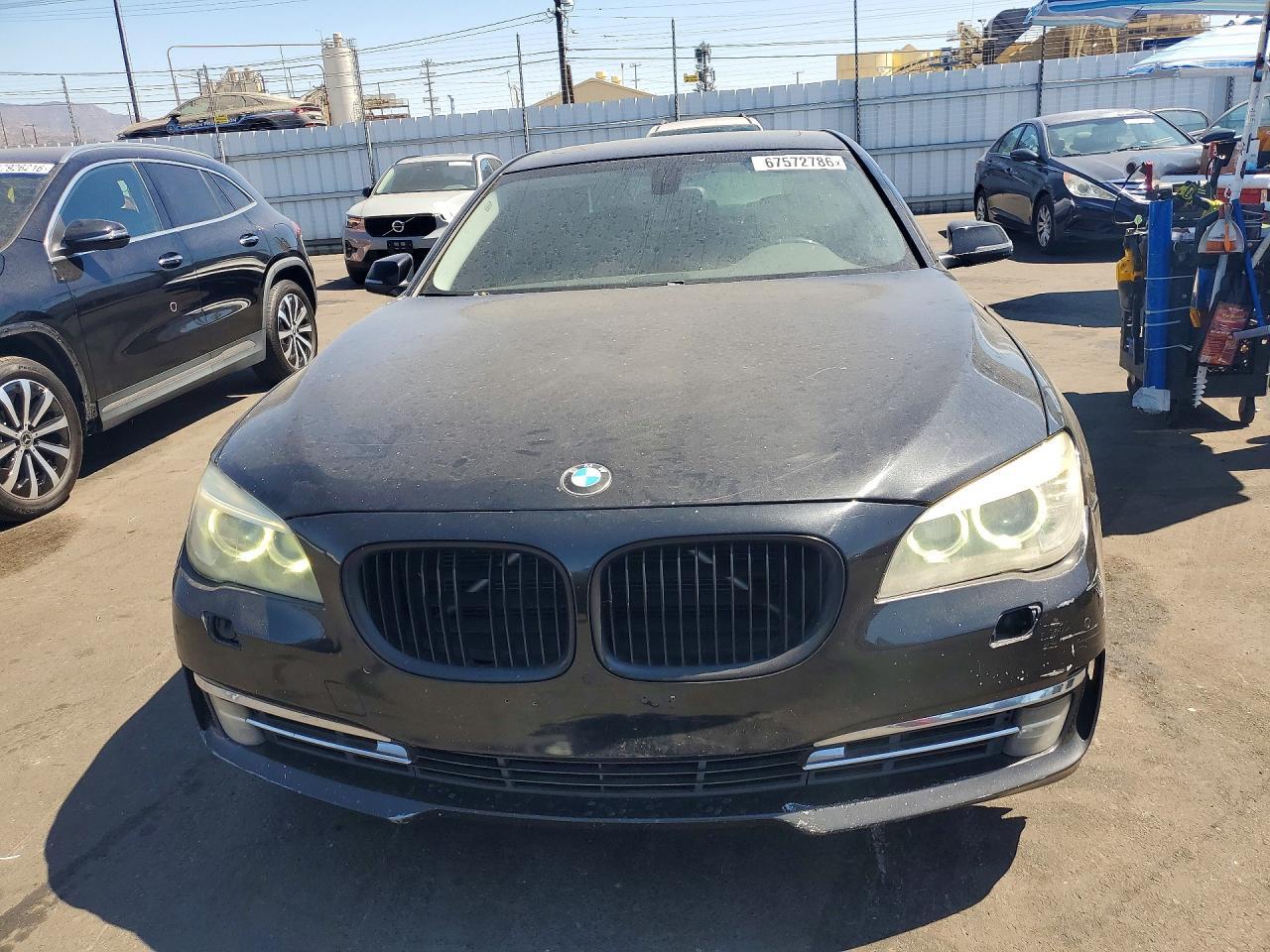 2013 BMW 740 I - Фото 5